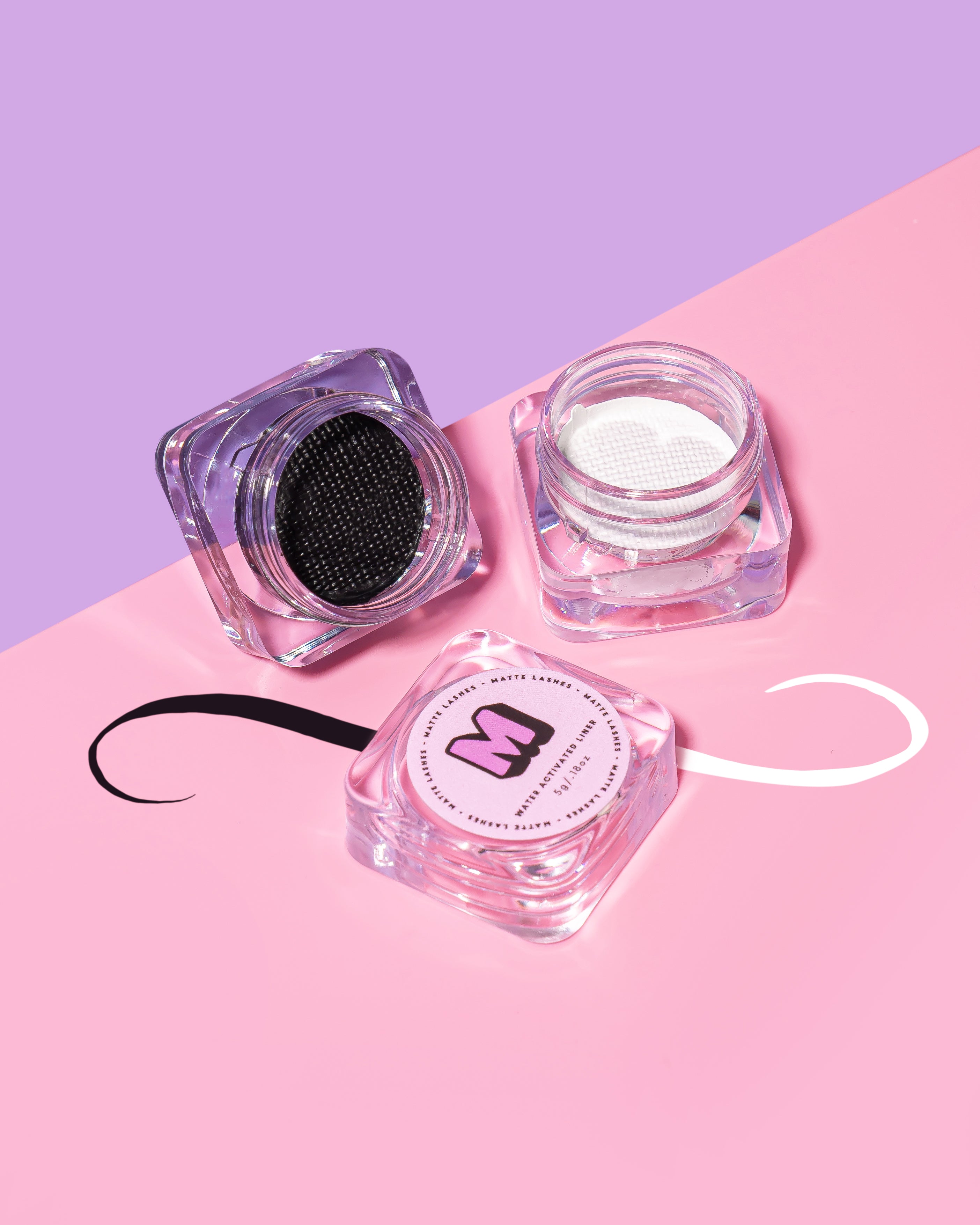 Black & White Liner Set